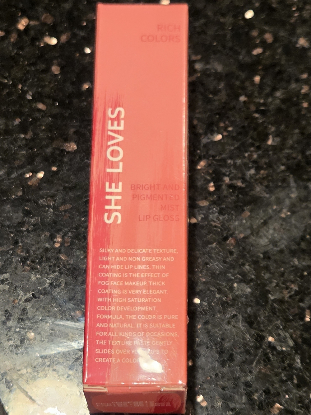 She Loves Bright and Pigmented Lip Gloss